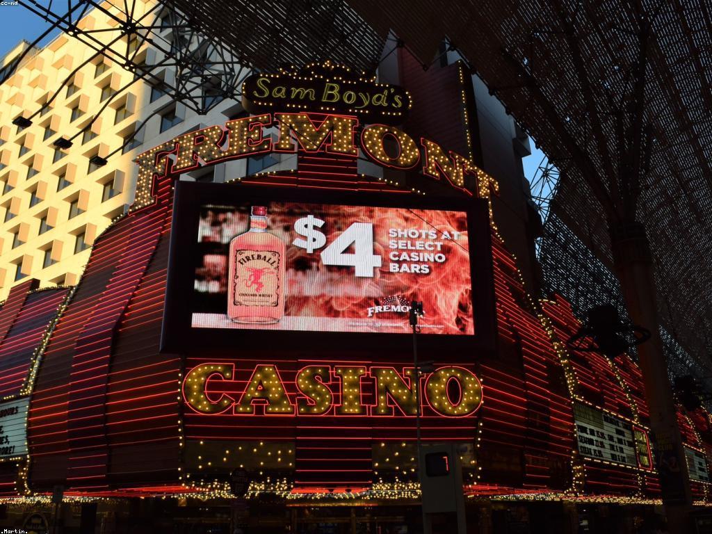 ការវាយតម្លៃបទពិសោធន៍កាស៊ីណូ: តើអ្នកគិតអ្វីខ្លះ?